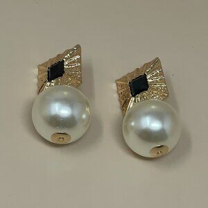 8 Other Reasons | London Earrings